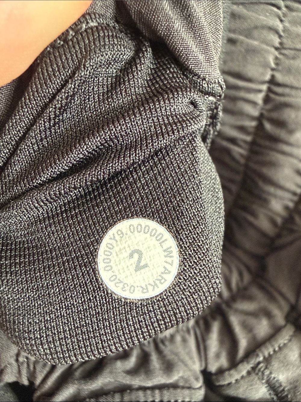 Lululemon Hotty Hot Short II *2.5" - Picture 7 of 10